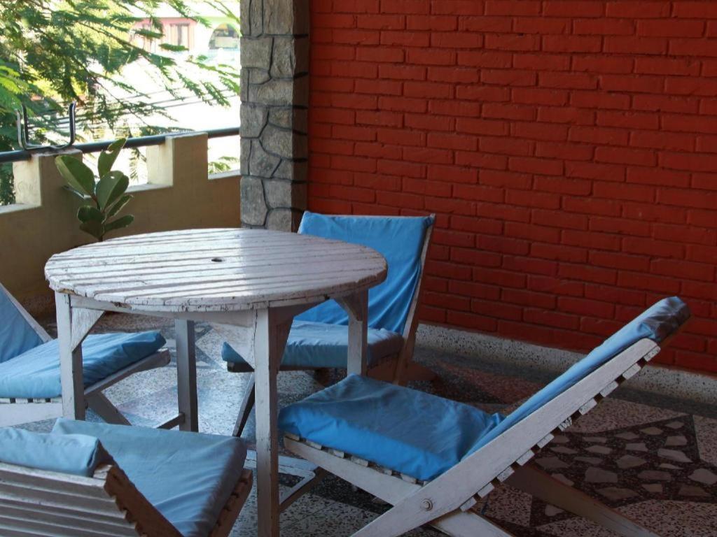 Fairmount Hotel Pokhara Extérieur photo