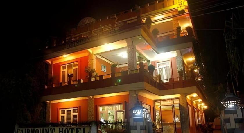 Fairmount Hotel Pokhara Extérieur photo
