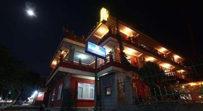 Fairmount Hotel Pokhara Extérieur photo
