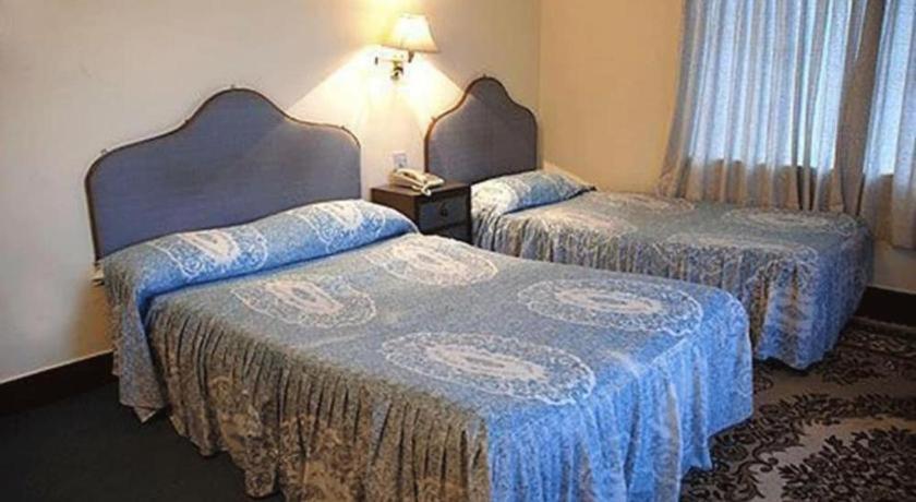 Fairmount Hotel Pokhara Extérieur photo